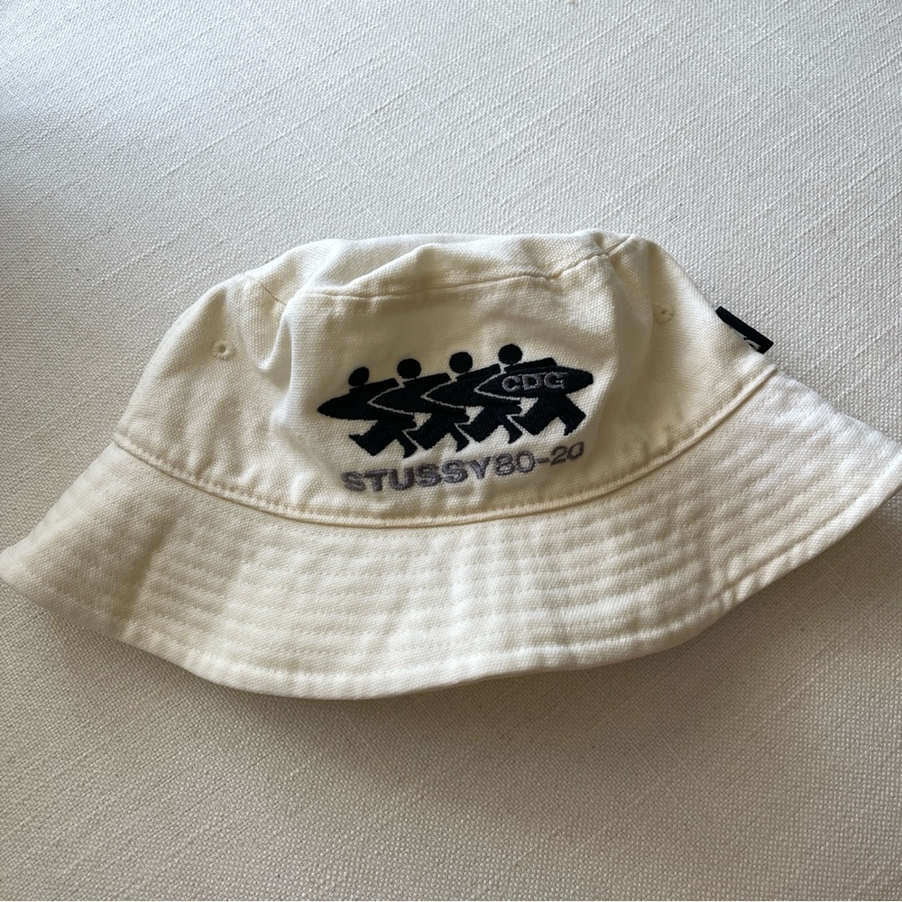 Stussy x CDG Bucket Hat Ivory Size S/M